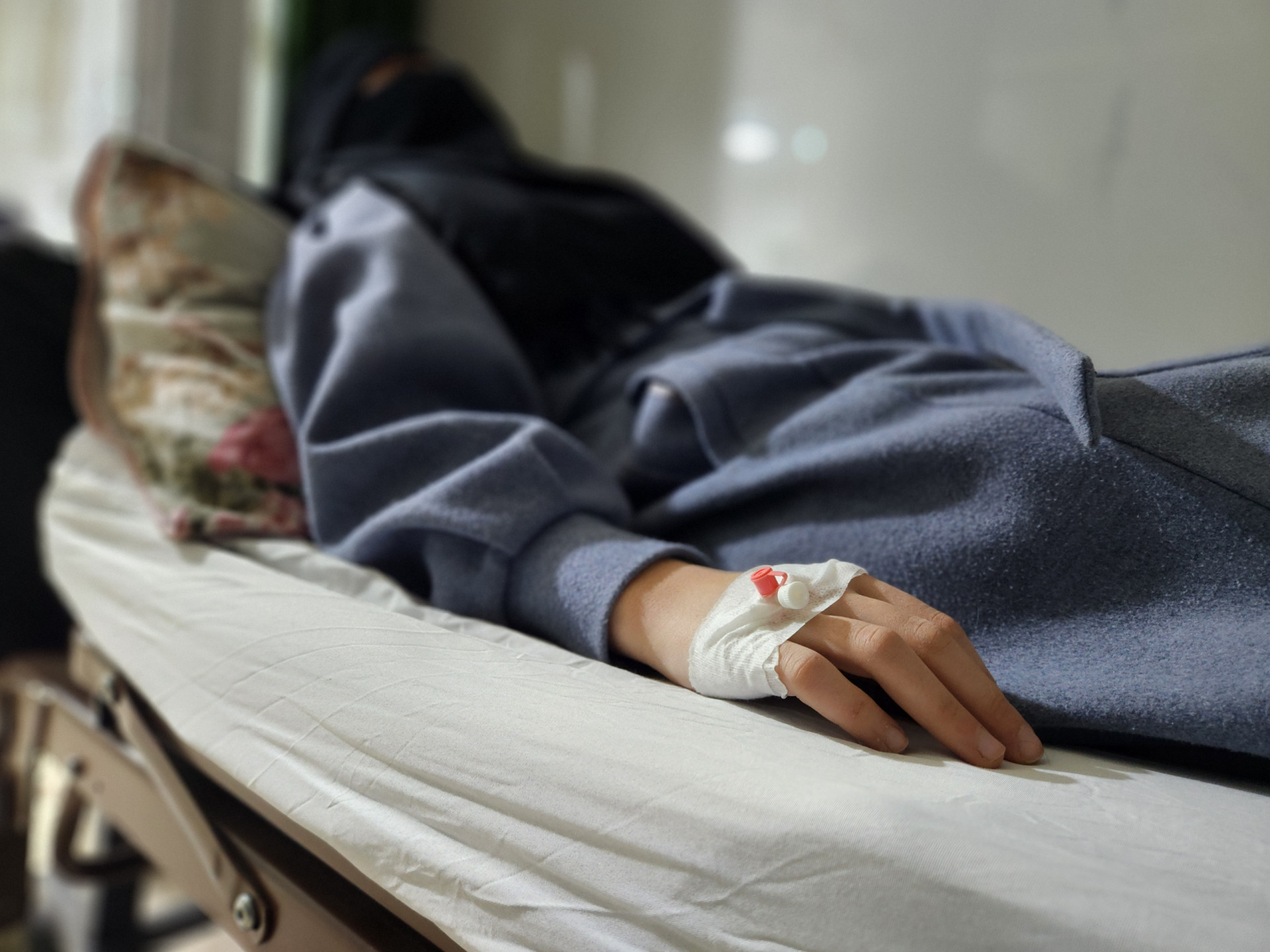 المرض يحرمها من ممارسة حياتها!