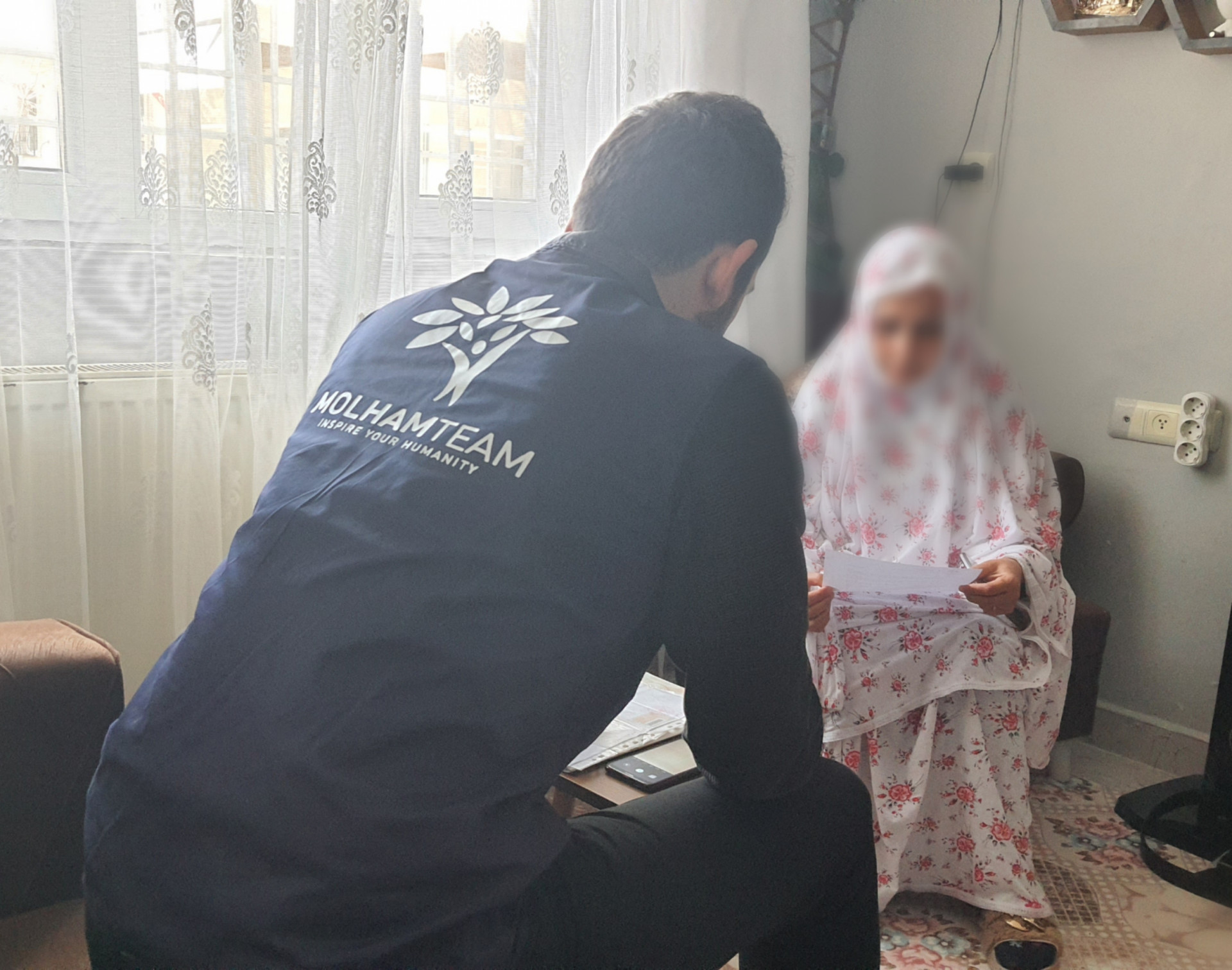 Rasha and her orphan children need your support