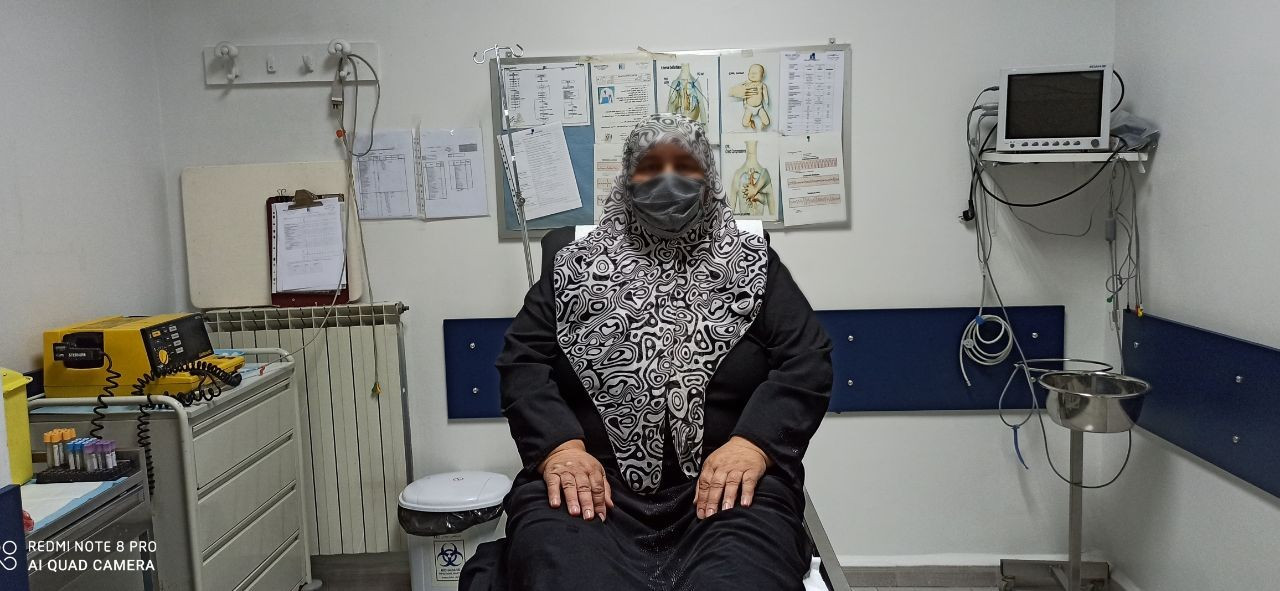 من دون أي معيل، وبحاجة لمبلغ لإجراء العملية