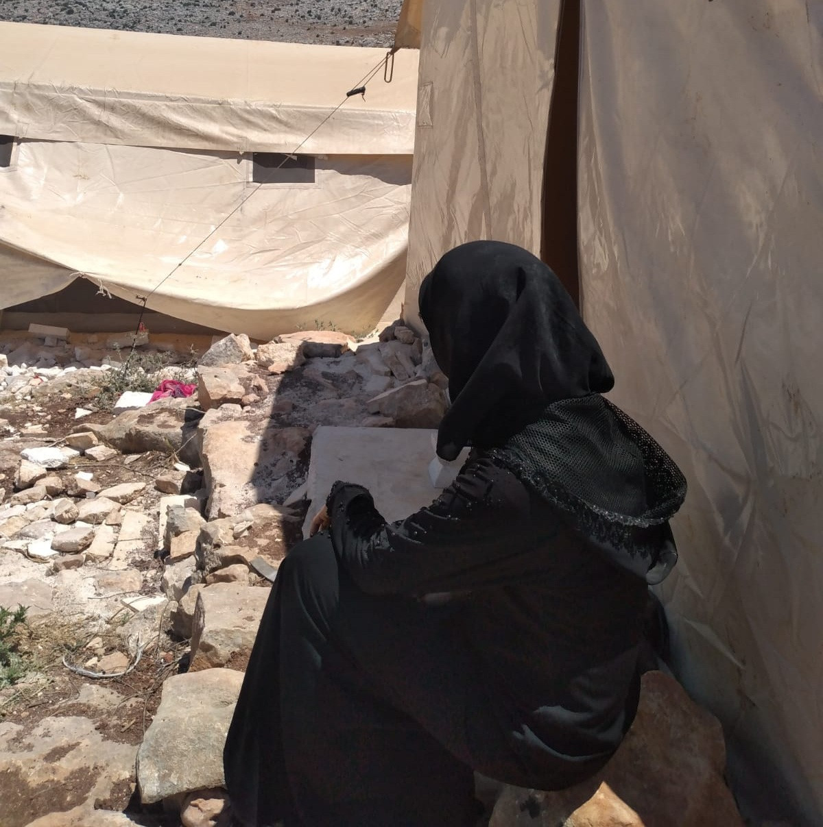Amira is living in difficult conditions and in need of an operation for her eyes.