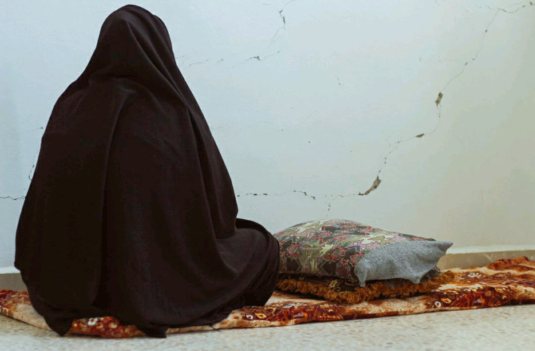 A woman needs transportation costs for delivery