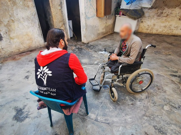 Hussein lost his lower limbs due to the bombing. He dreams of having an electric chair to be able to move!