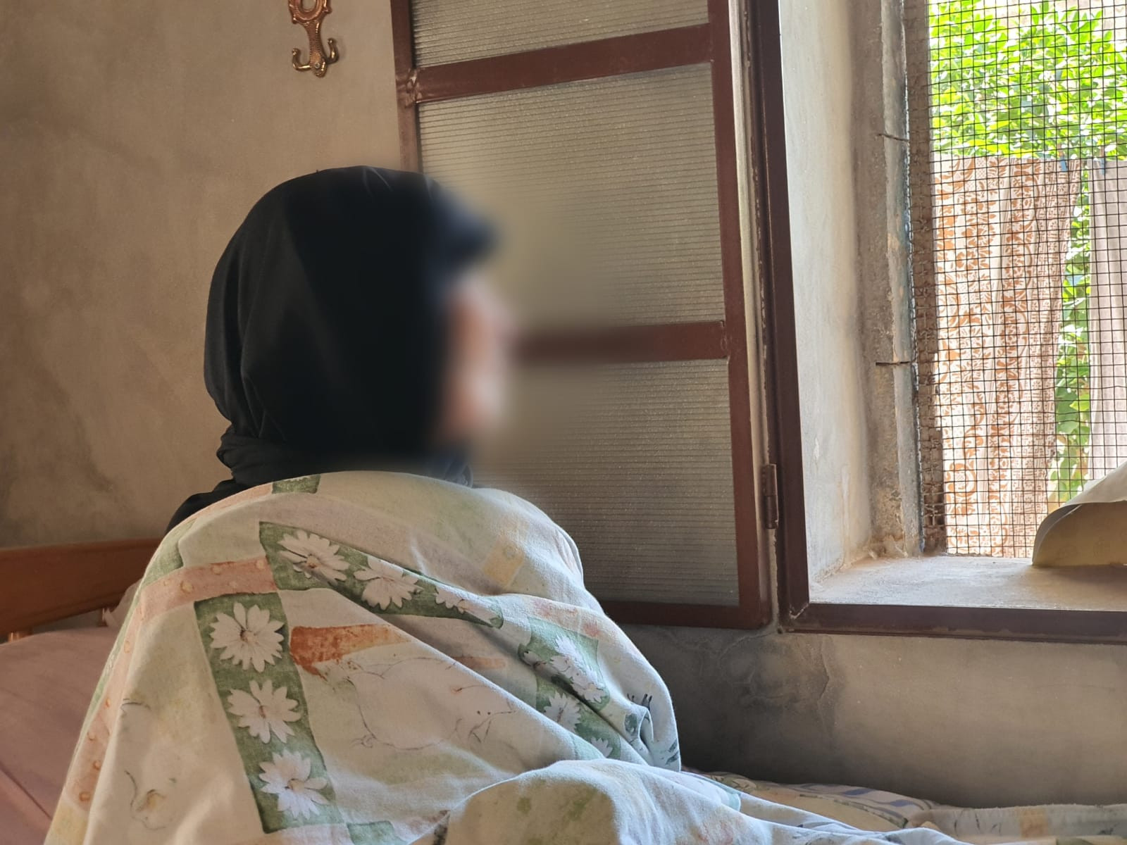 Atifa needs your help to continue taking care of her children!