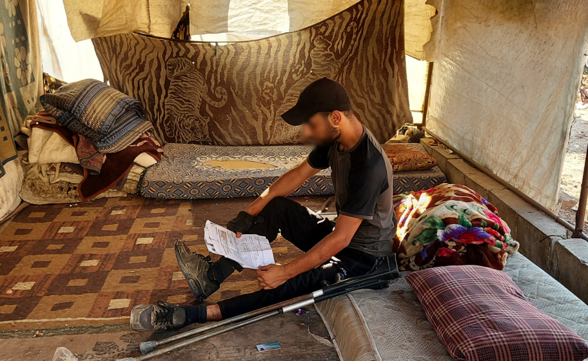 Najdat cannot work because of his leg injury