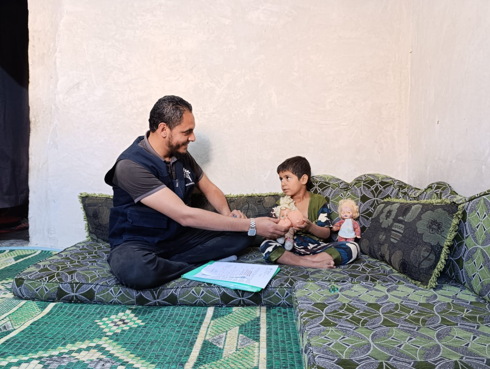 Surgery will restore Taysir's sight!