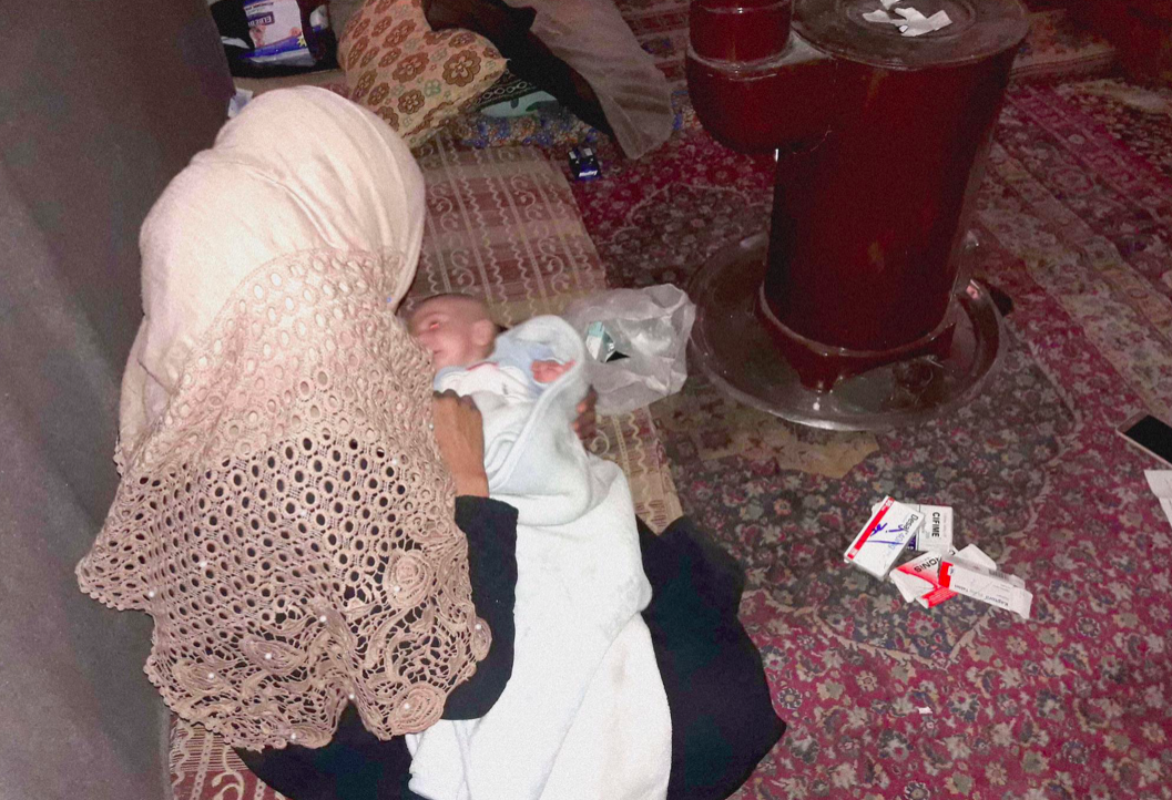 A mother of 3 children needs urgent surgery