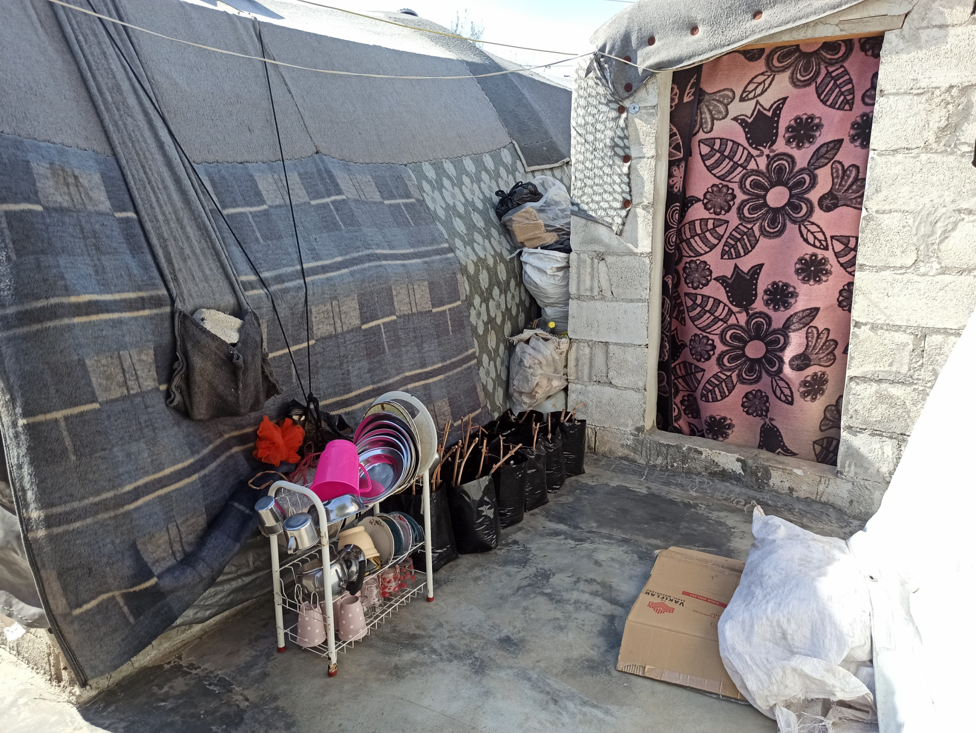 Fighting Cancer Alone: Help Sumayya and Her Child