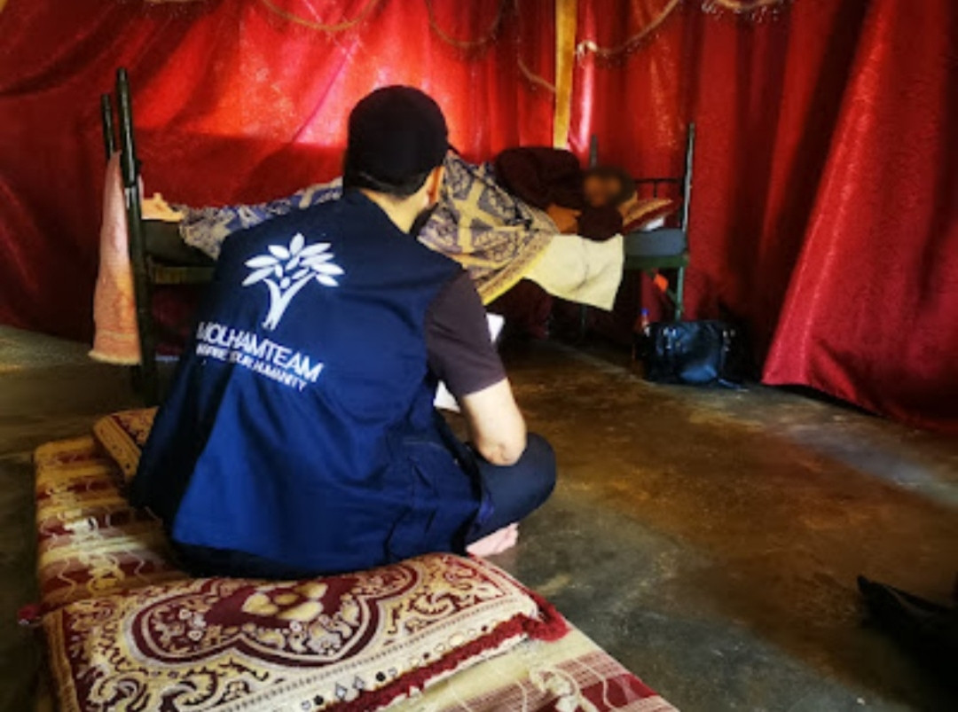 Salma suffers from a herniated disk and needs to undergo a surgery quickly to alleviate her pain.