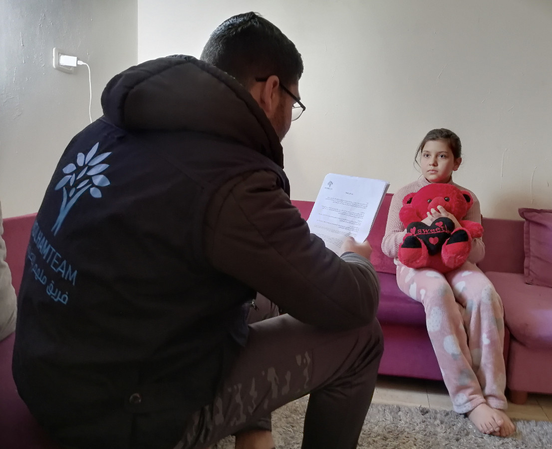 Sirin and her mother live in a difficult situation.