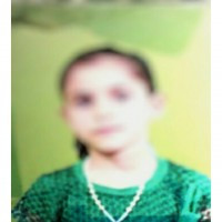 Dania, ein Waisenmädchen aus der Stadt Idlib