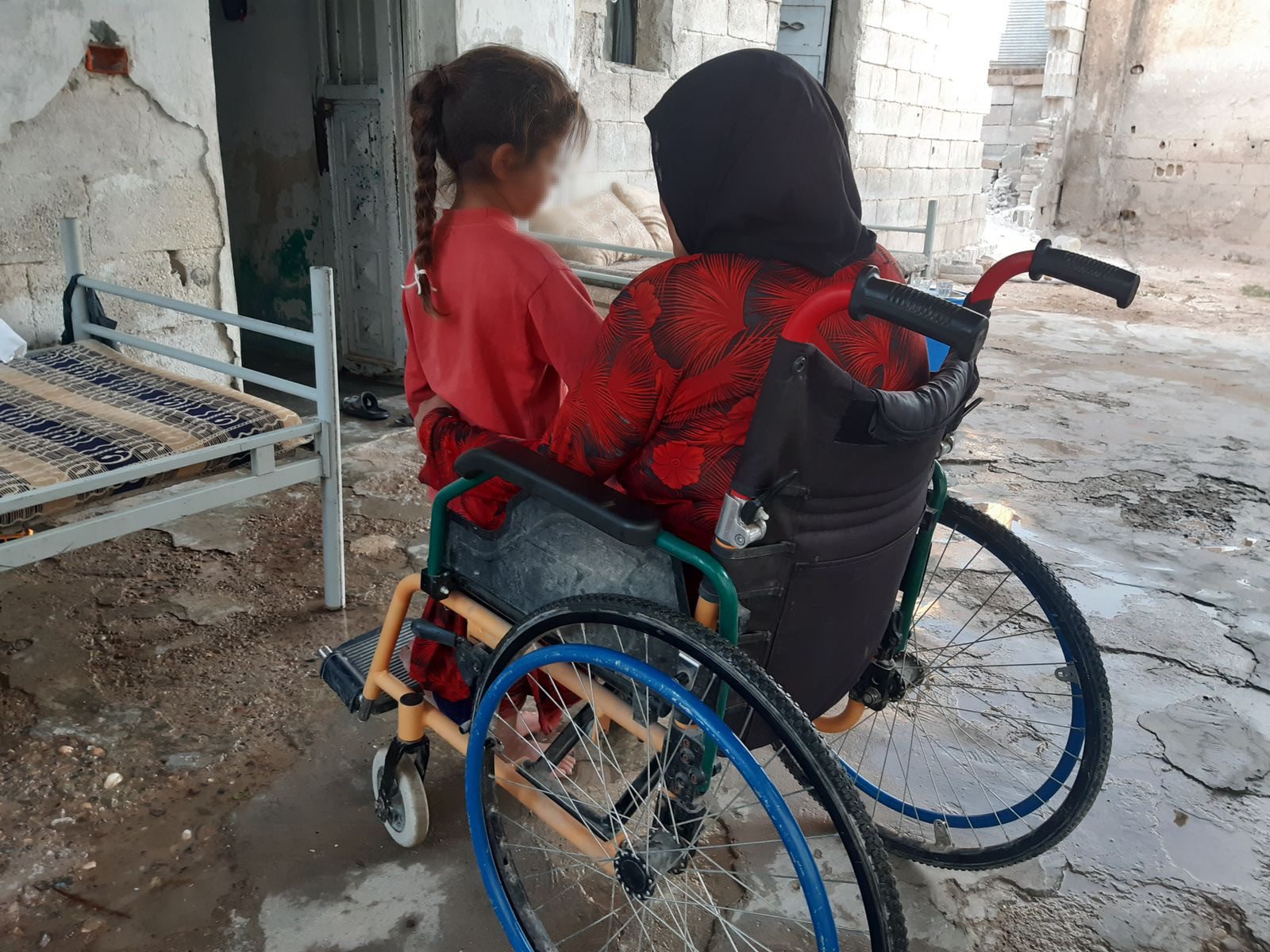 Sumaya and her child need your help in securing their needs