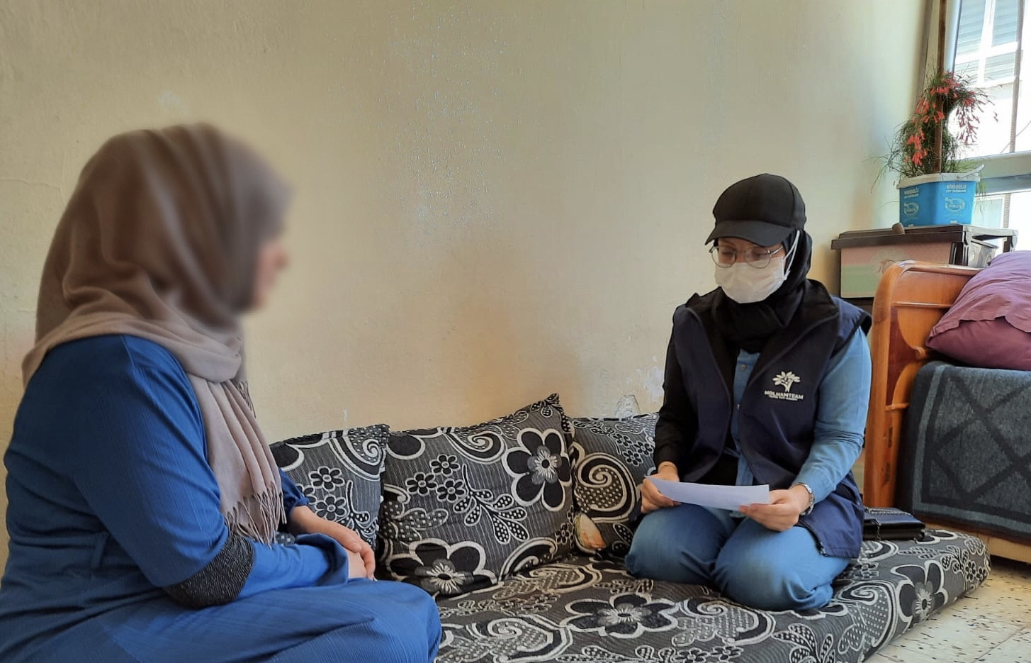 After the deportation of her husband, Hana needs your help.