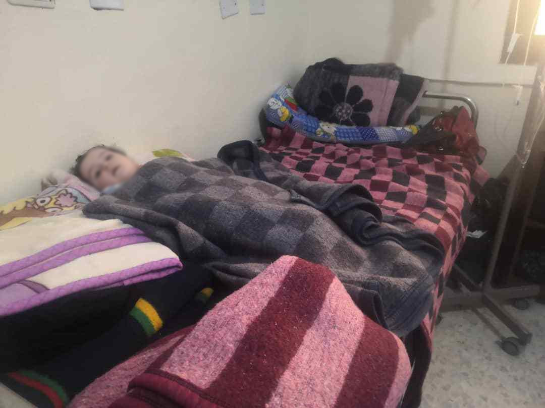 طفلة مصابة بالسحايا بحاجة ماسّة للمساعدة.
