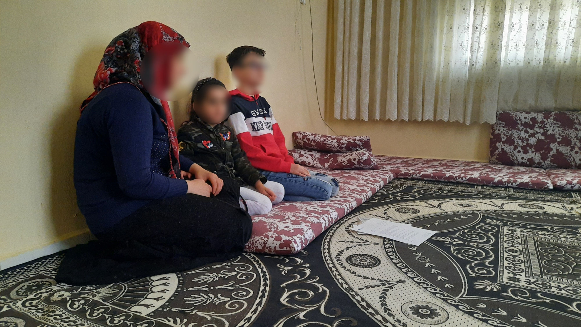 A mother who supports her children needs your help