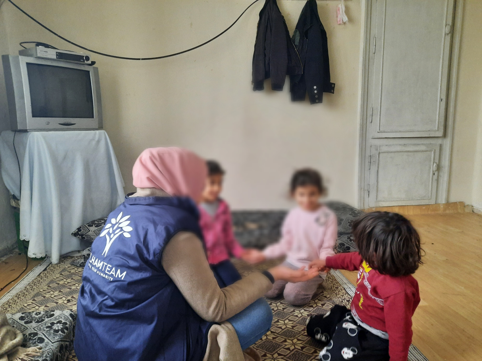 Manal and her family are going through hardships and they need your help to cover their needs