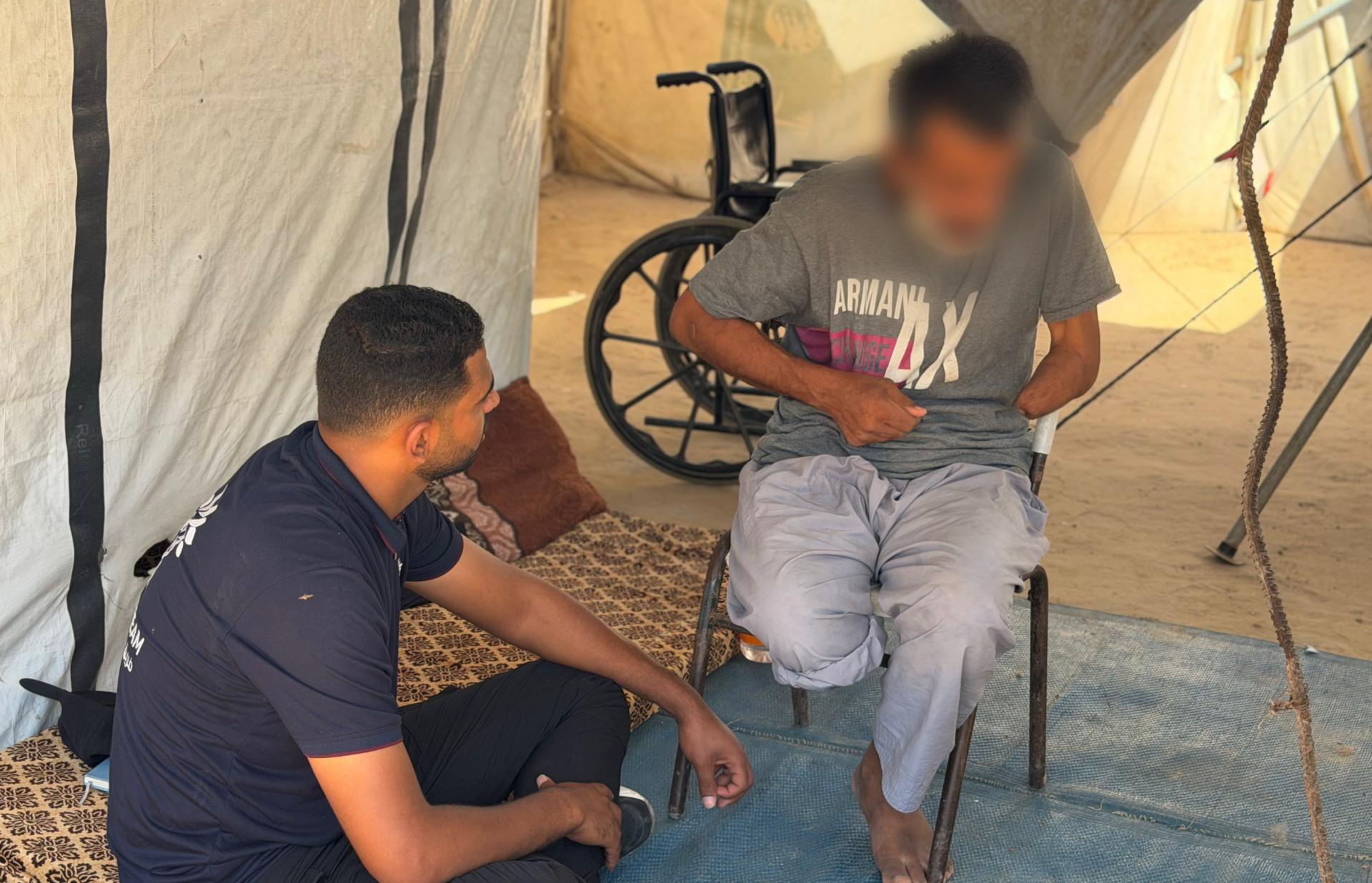 ابنهُ أسير..والحرب على غزة أفقدتهُ الذاكرة