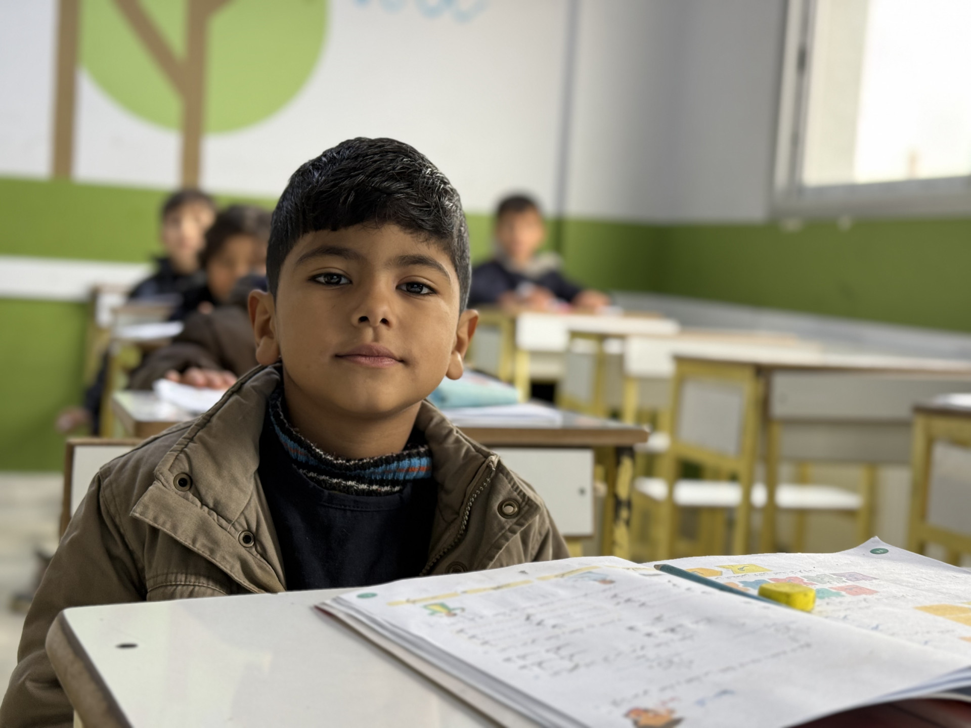 يحلم حمود باكمال دراسته، فهلّا كنتم عونا له؟