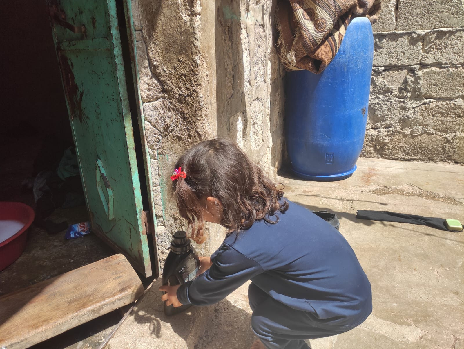 Nazlieh est une petite orpheline du sud de la ville d’Alep