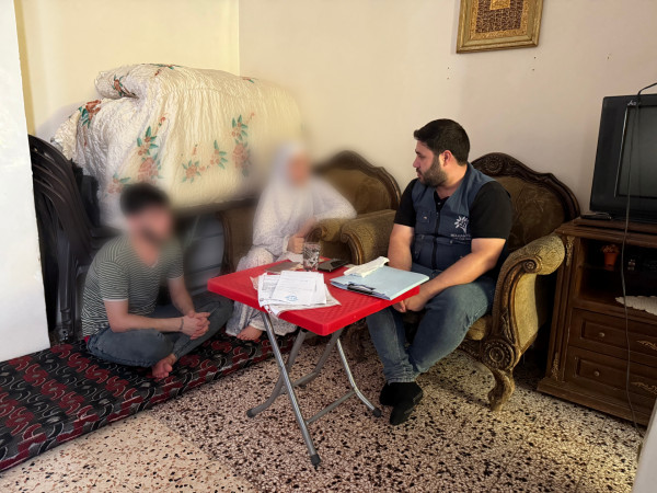 بين أعباء المعيشة وكبر السن !