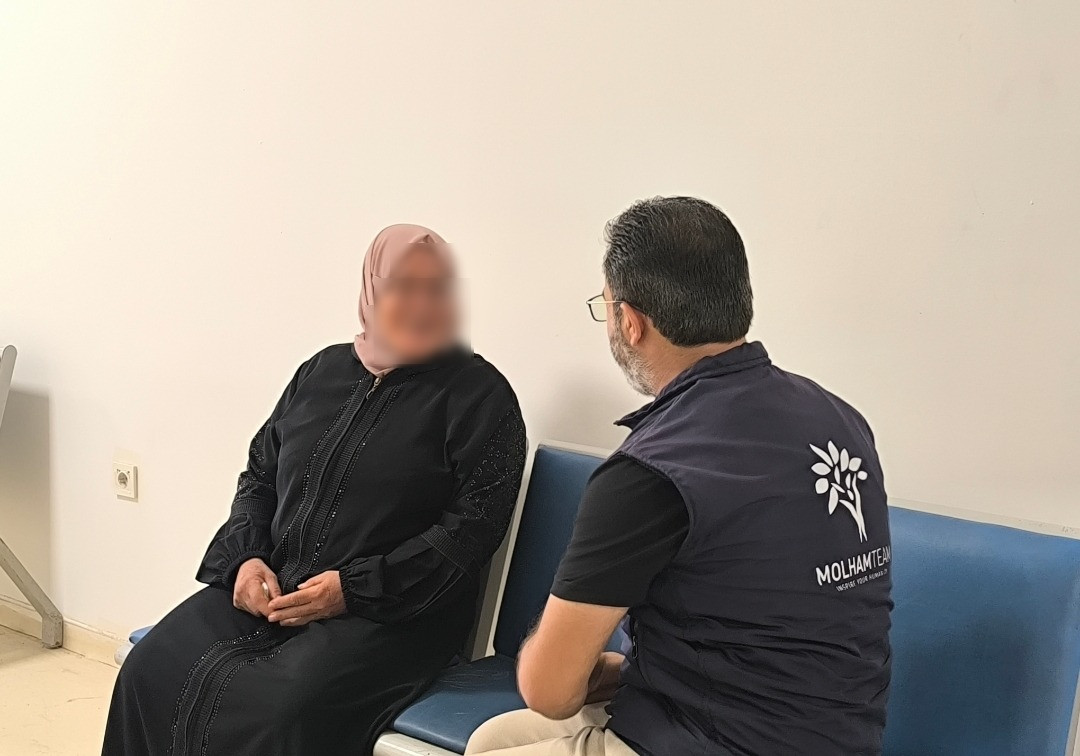 الخالة بحاجة لعملية تحمي بصرها