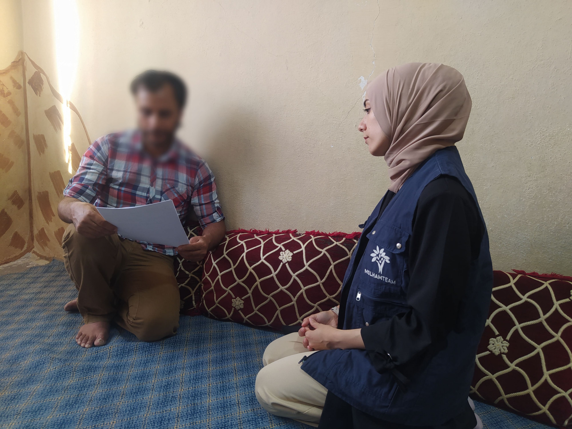 Ismael lives amid poor living conditions and needs your help