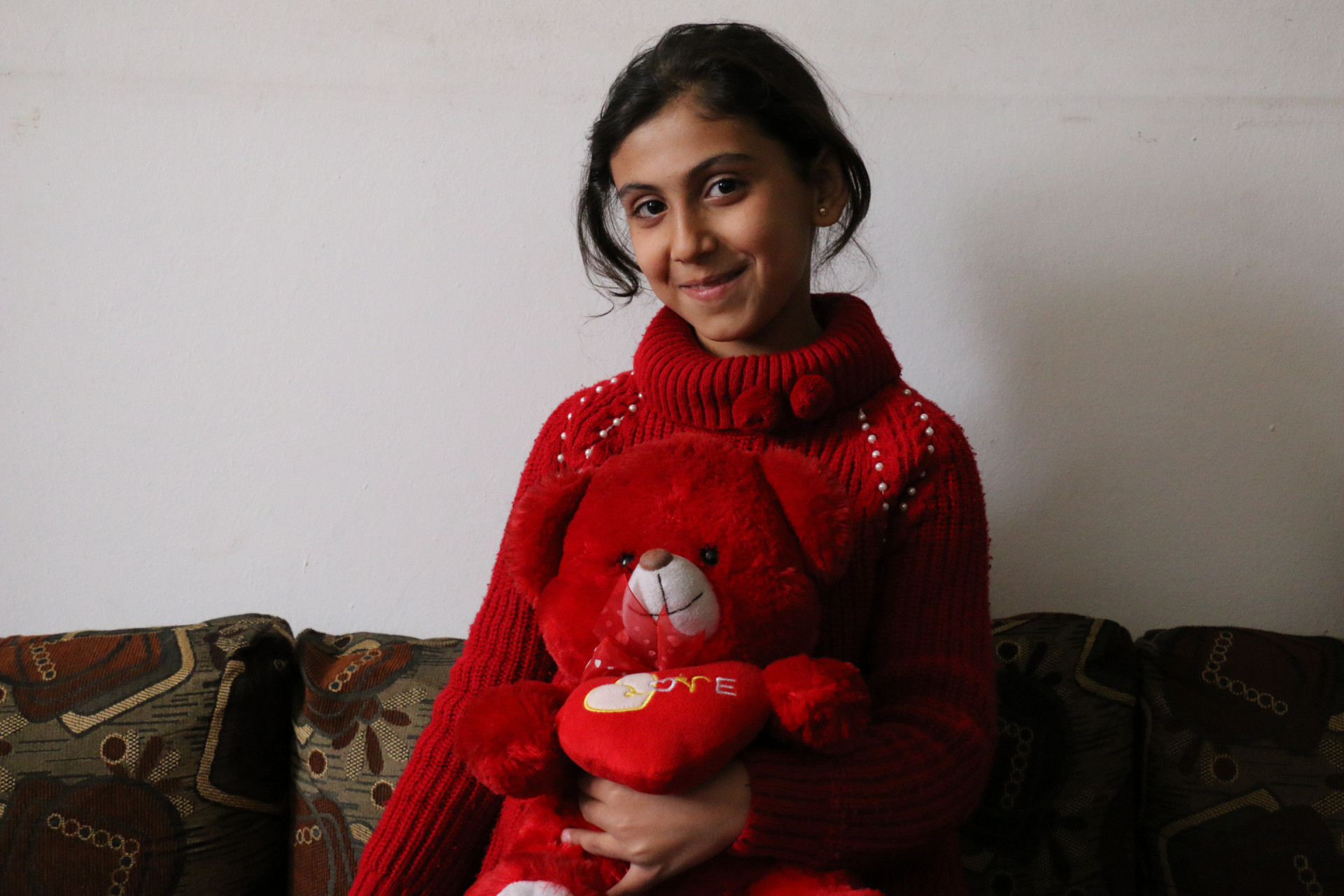 Islam, ein Halbwaisenmädchen aus der Stadt Idlib.