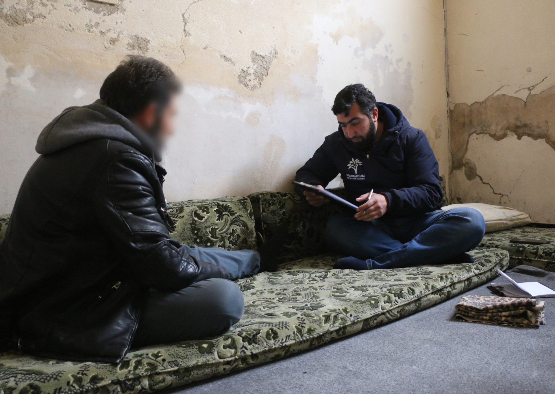 Mahmoud is injured and needs your help
