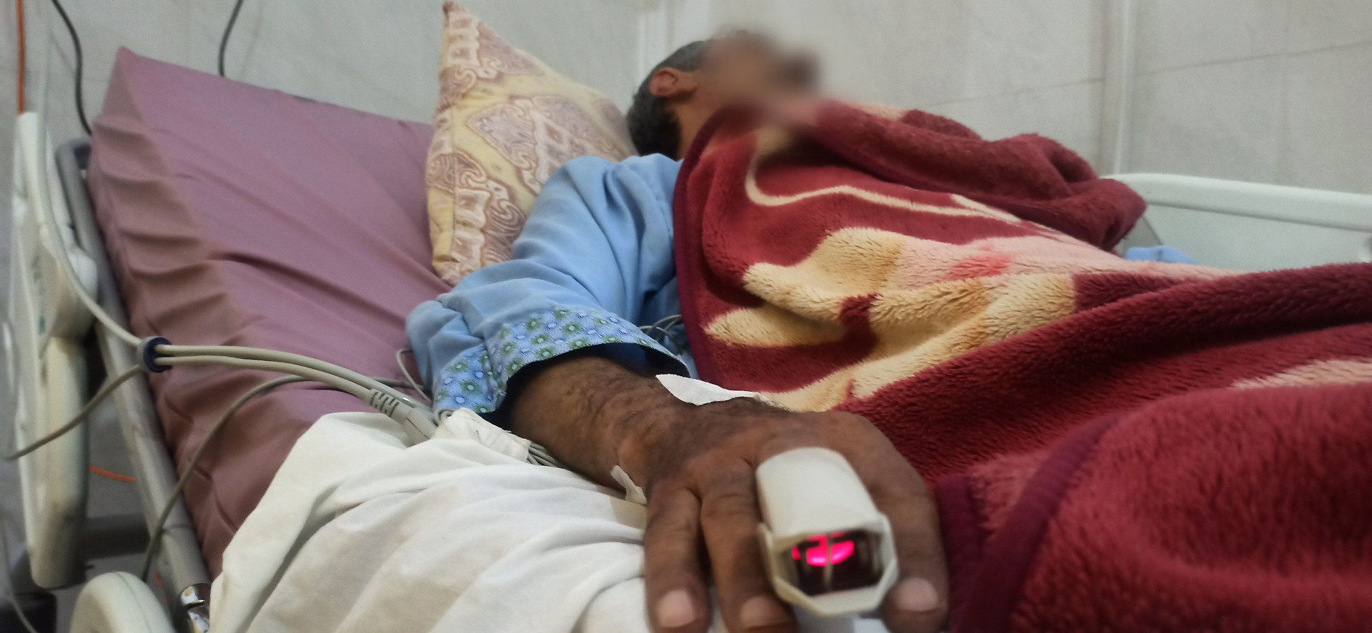 Saad suffers from myocardial infraction and needs urgent surgery