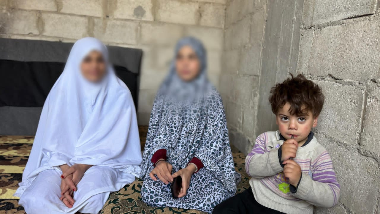 عائلة أنهكها المرض والفقد