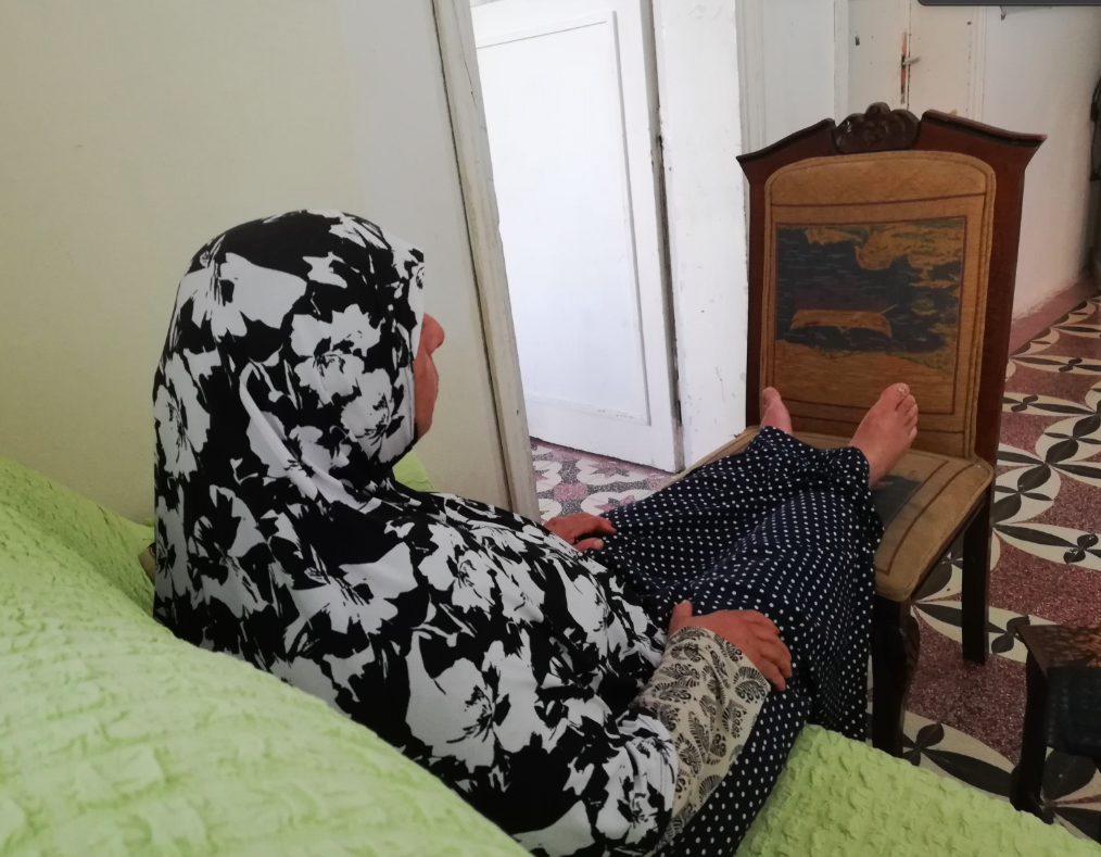 A sick woman needs treatment