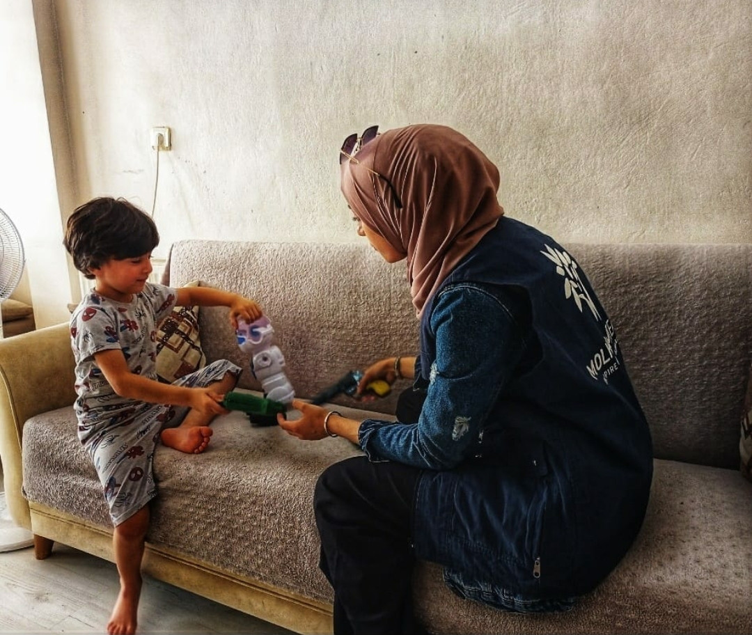 Taghreed needs your generous help for her family