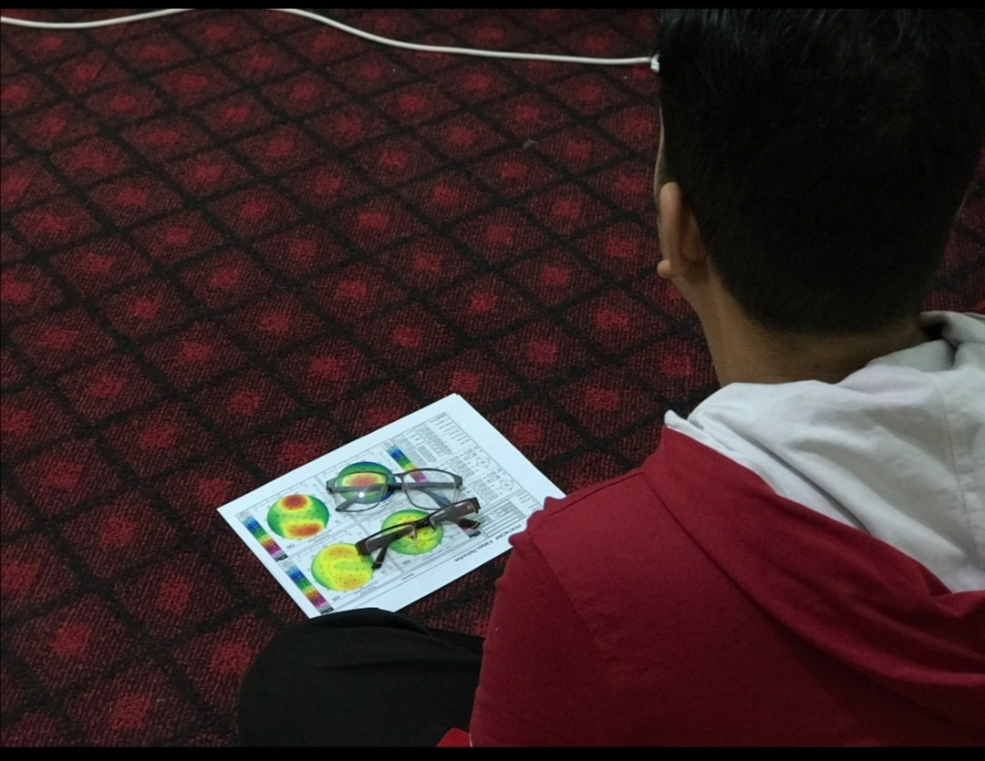 شاب بحاجة لعملية تثبيت قرنية