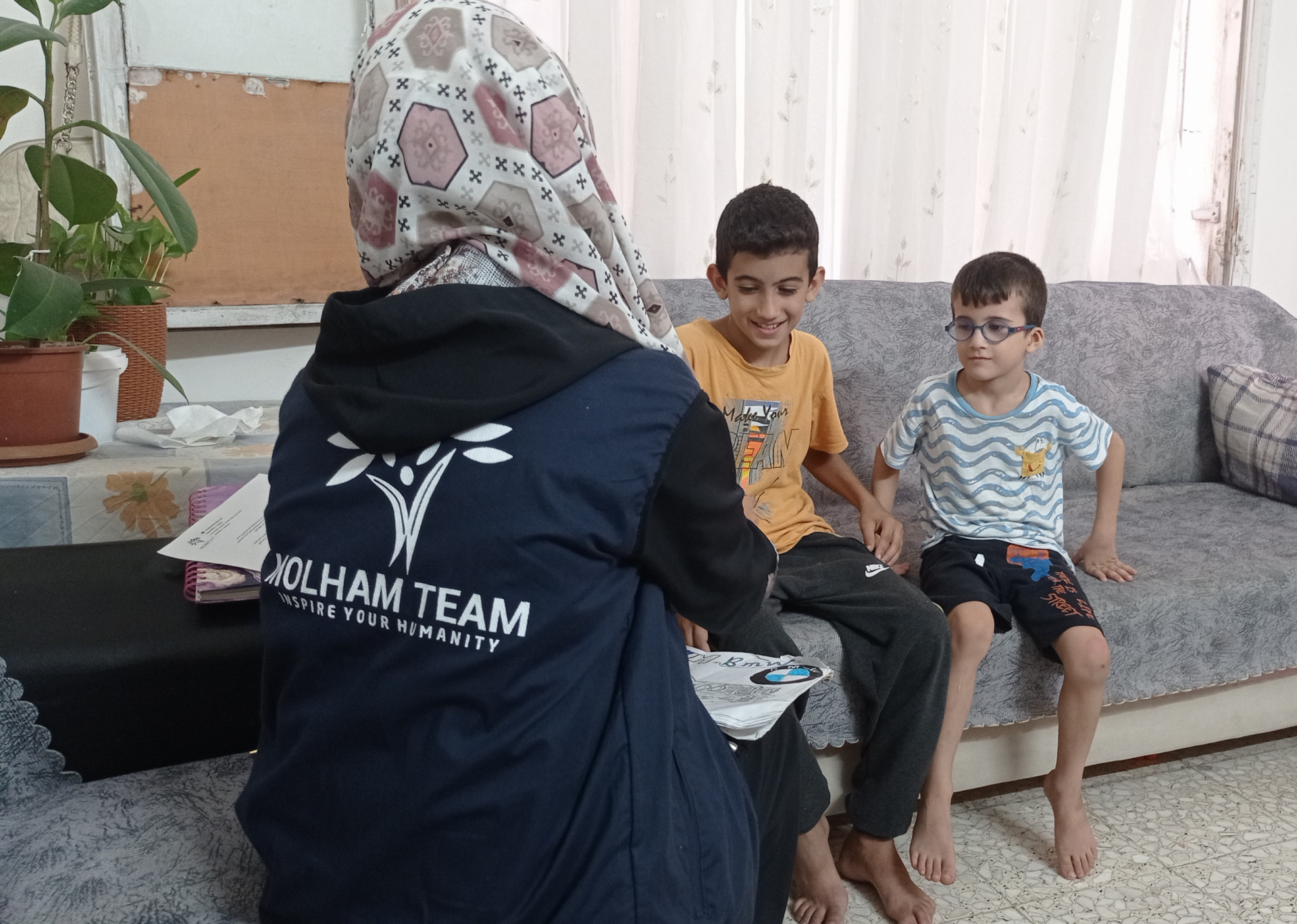 Rabia faces difficult circumstances alone, without her husband.
