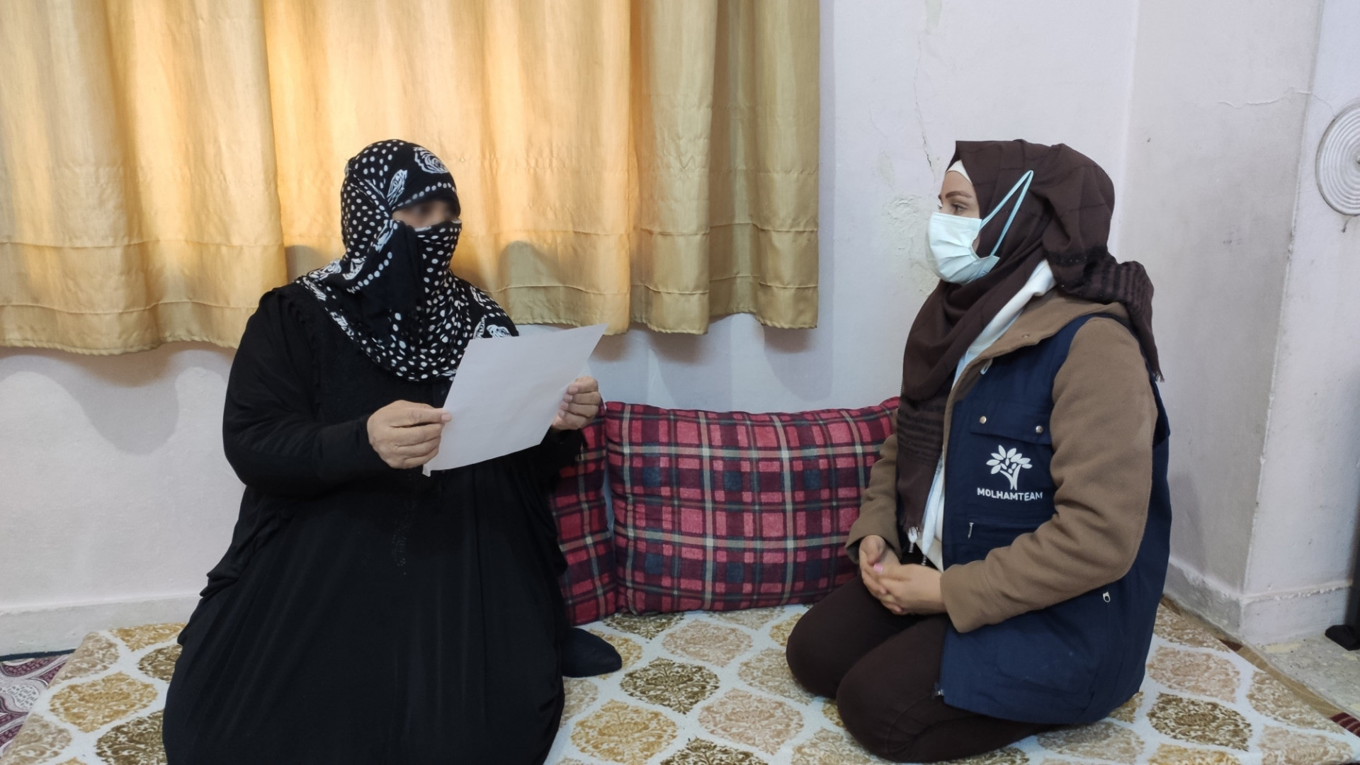 Turkia and her blind children live in harsh conditions!