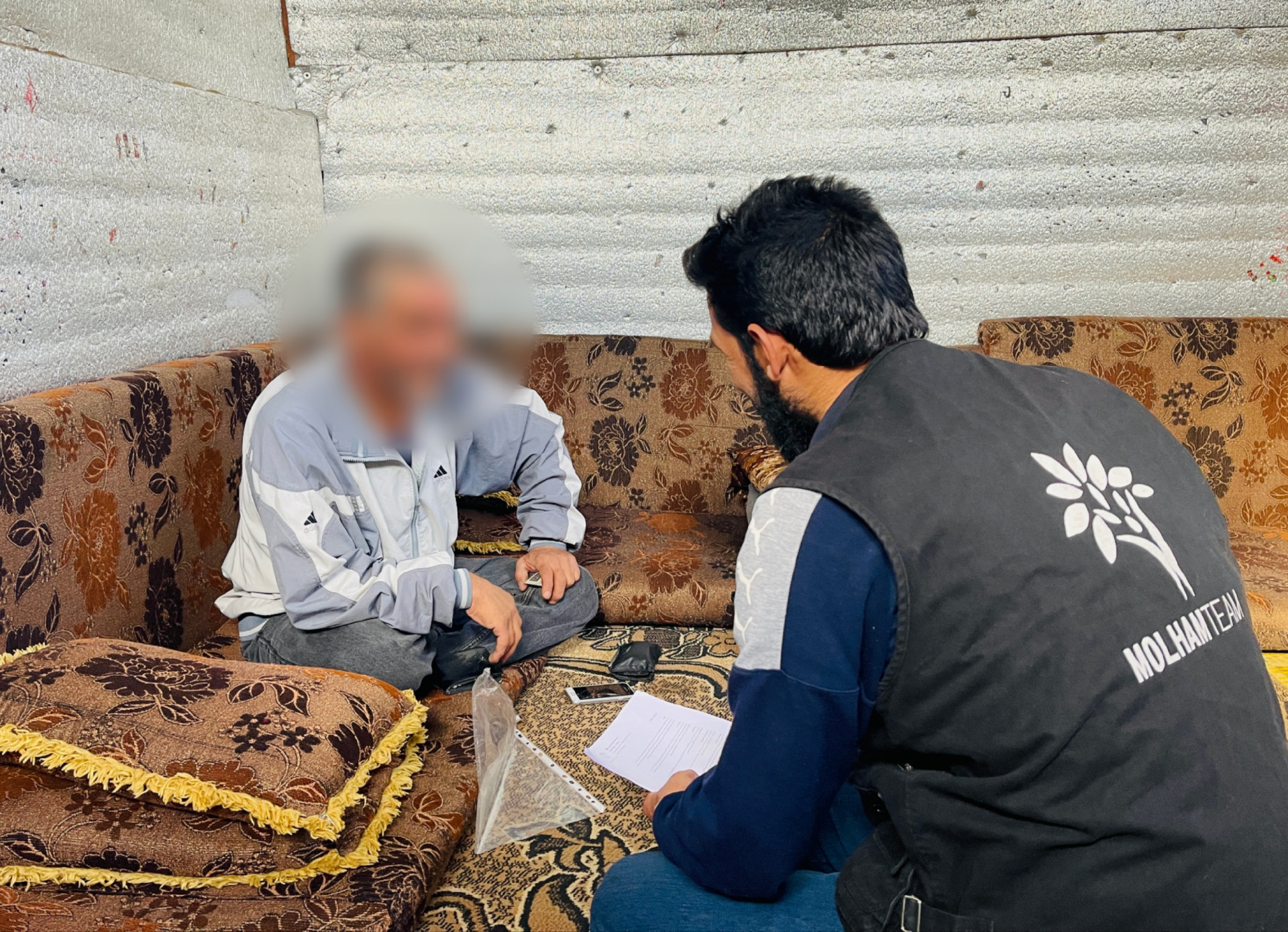العم حسام يحتاج دعمكم ليشفى من مرضه
