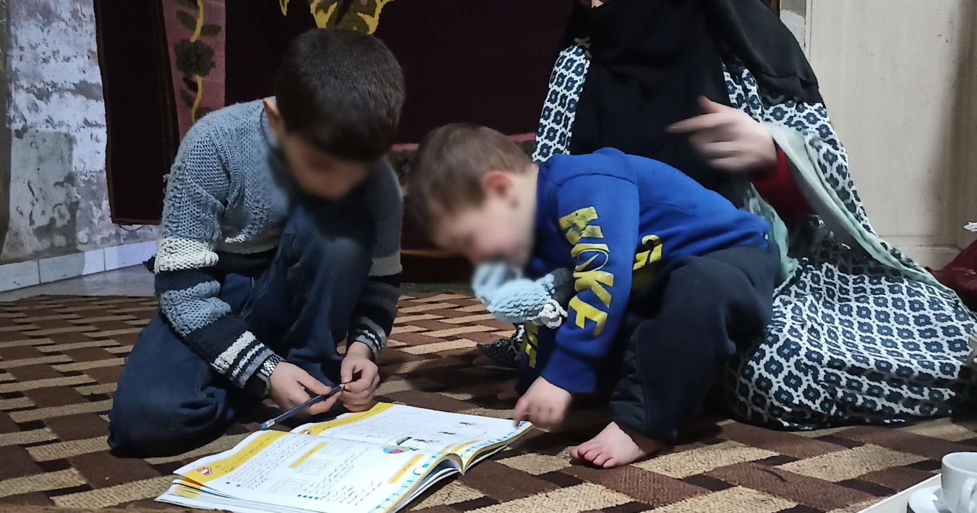 Children who lost their father need heating