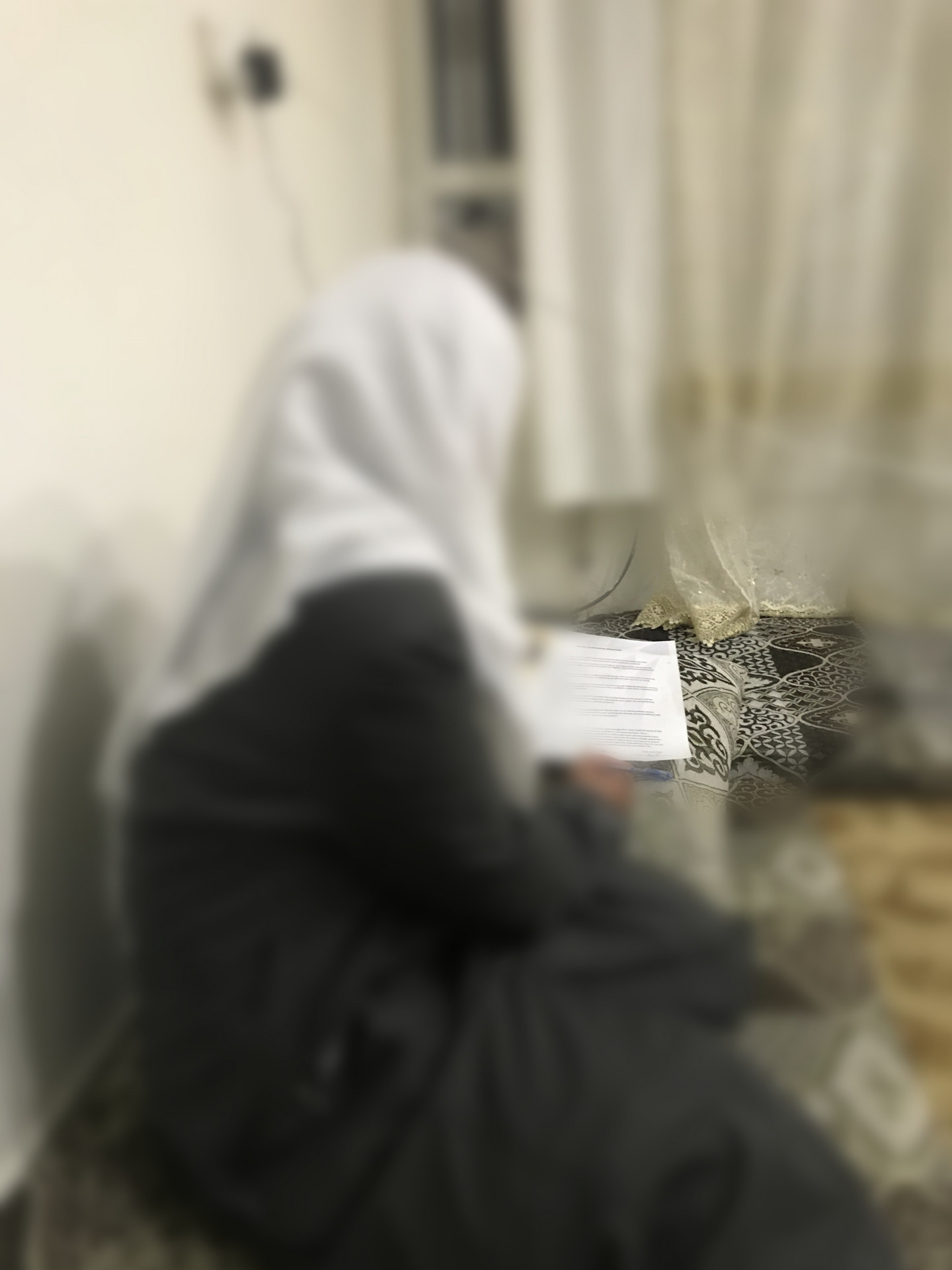 أرملة بحاجة معدات طبية