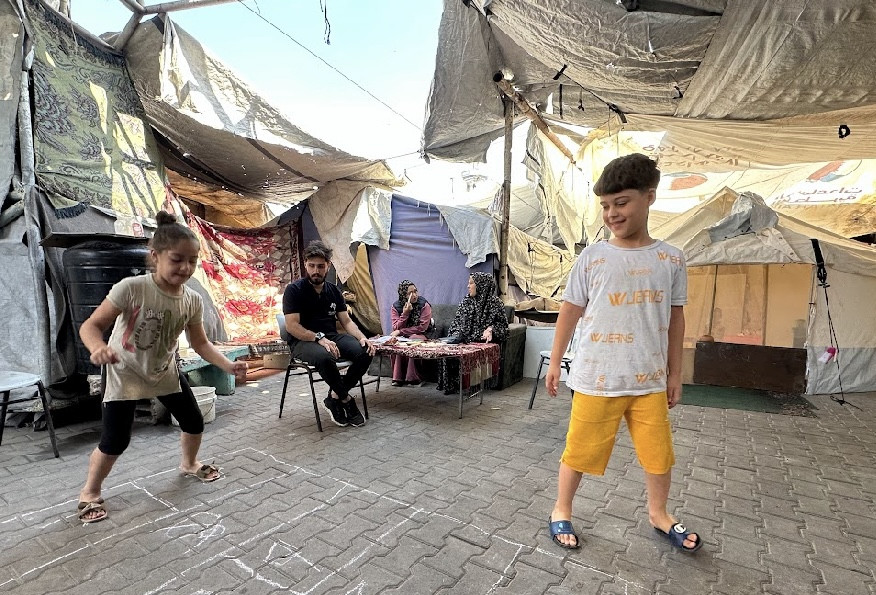 الخيمة هي مأوى حامد الوحيد