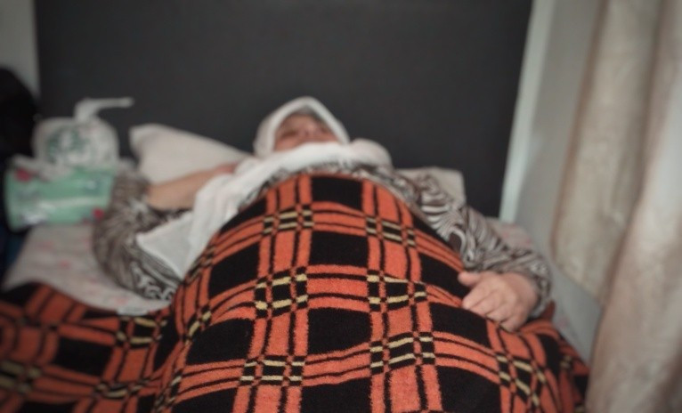 سيدة من غير معيل ولا تملك ثمن علاجها!