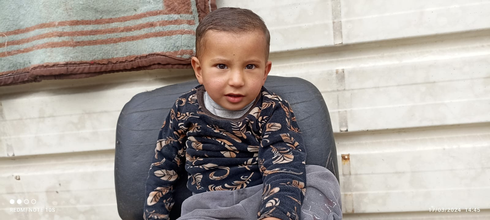 The war on Gaza deprived the child Omar of his father.