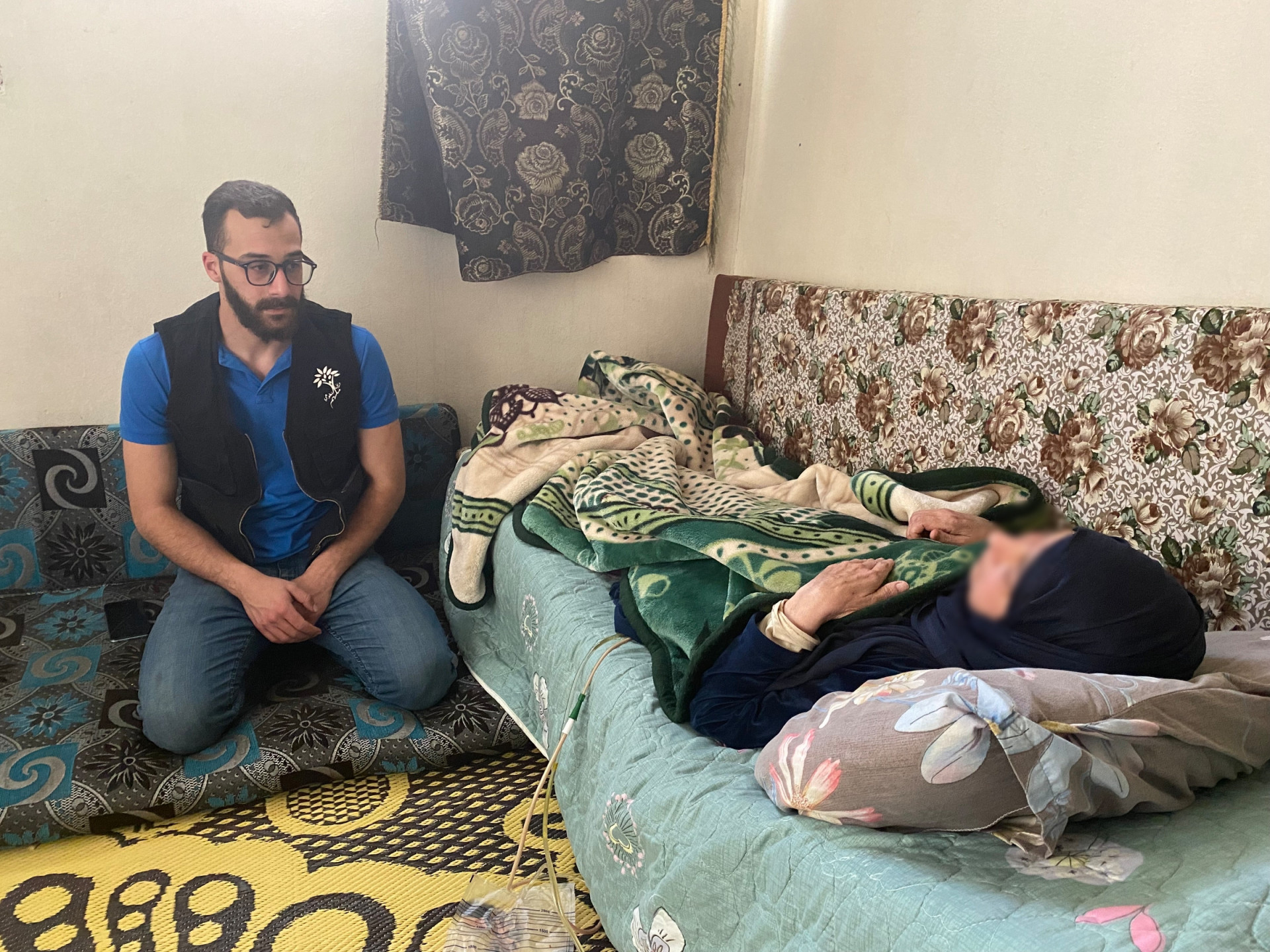 Ibtisam has kidney disease, and her family needs help