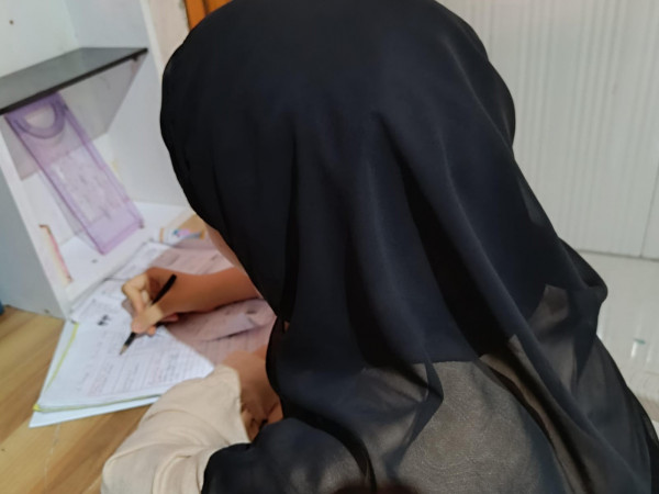 خطوة واحدة تفصلها عن التخرّج…