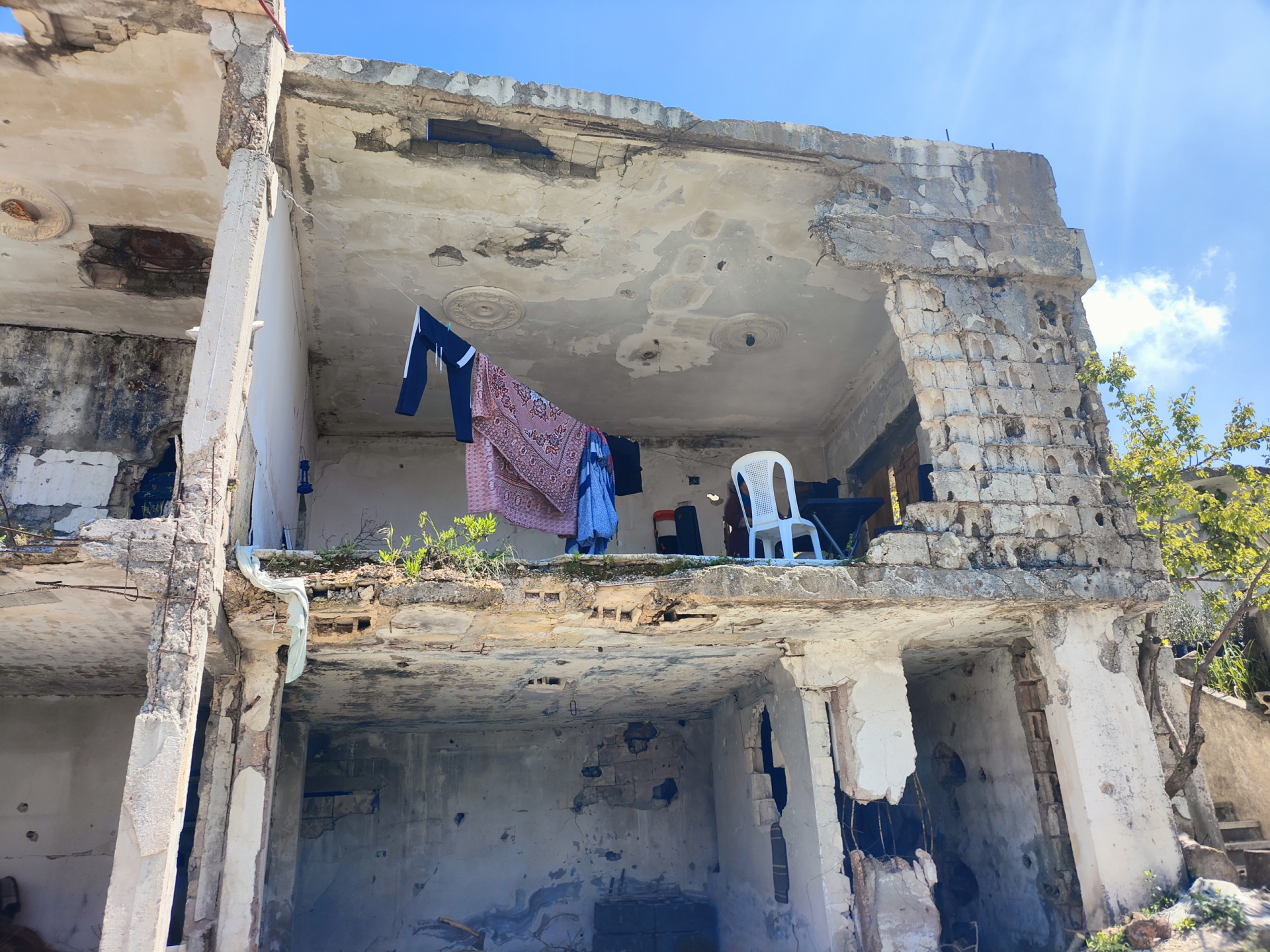 إرادة صلبة رغم الآلام