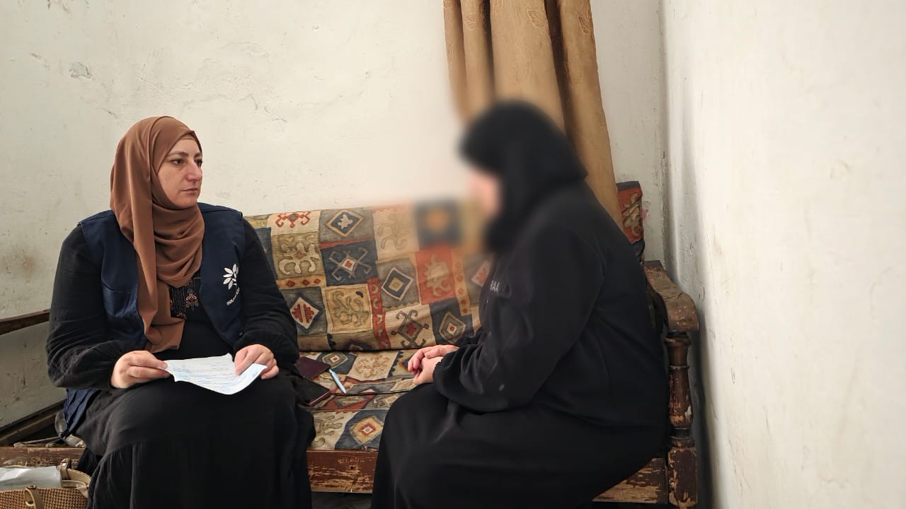 أسرةٌ تكافح كي لا يخطف الفقر مستقبل أبنائها