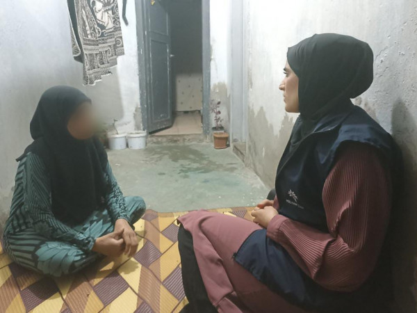 قسوة الحياة بين الجدران المهترئة