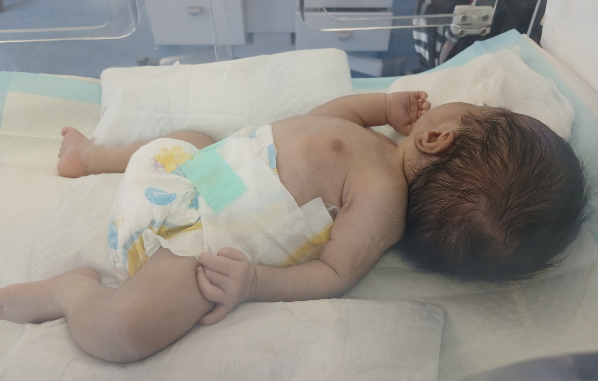 A little girl needs treatment.
