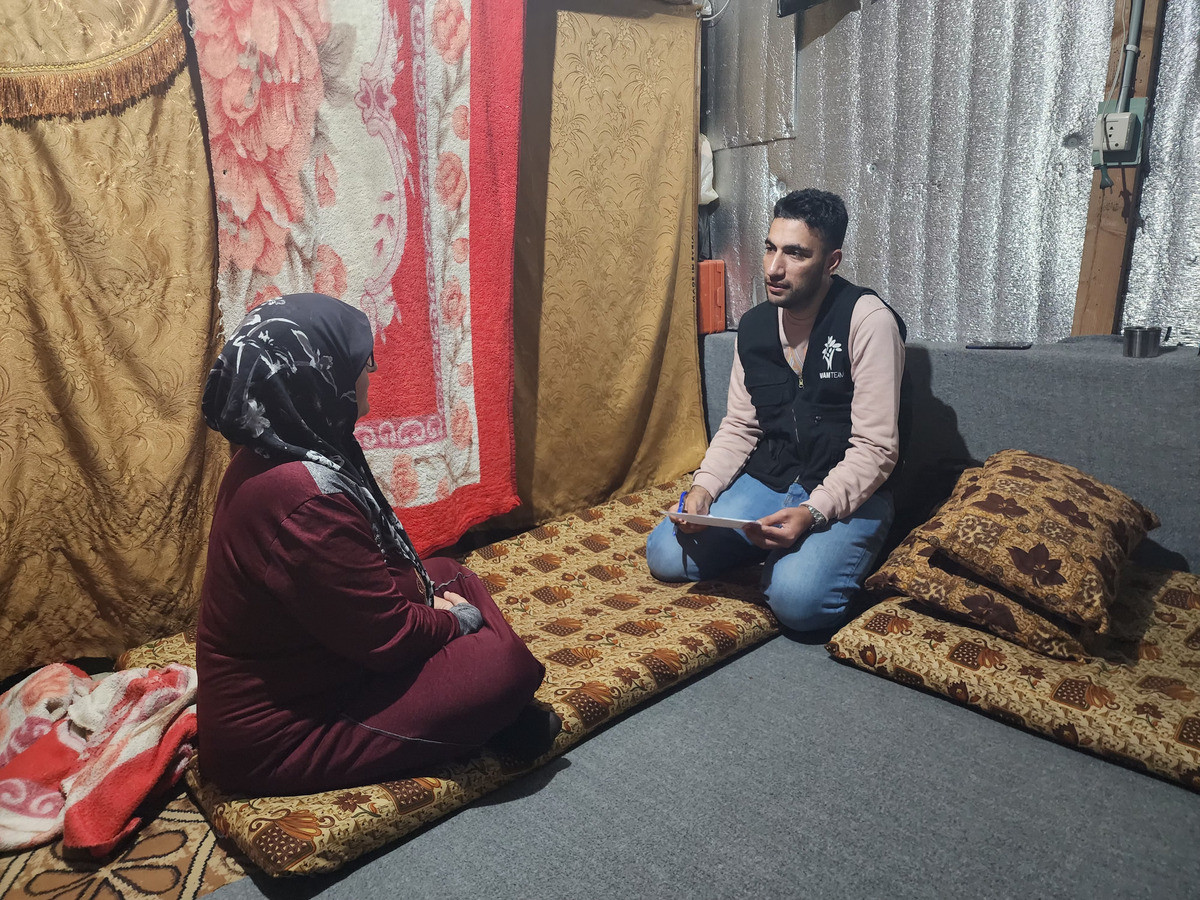 فكّرت في بيع كليتها لتعيش عائلتها حياة كريمة!