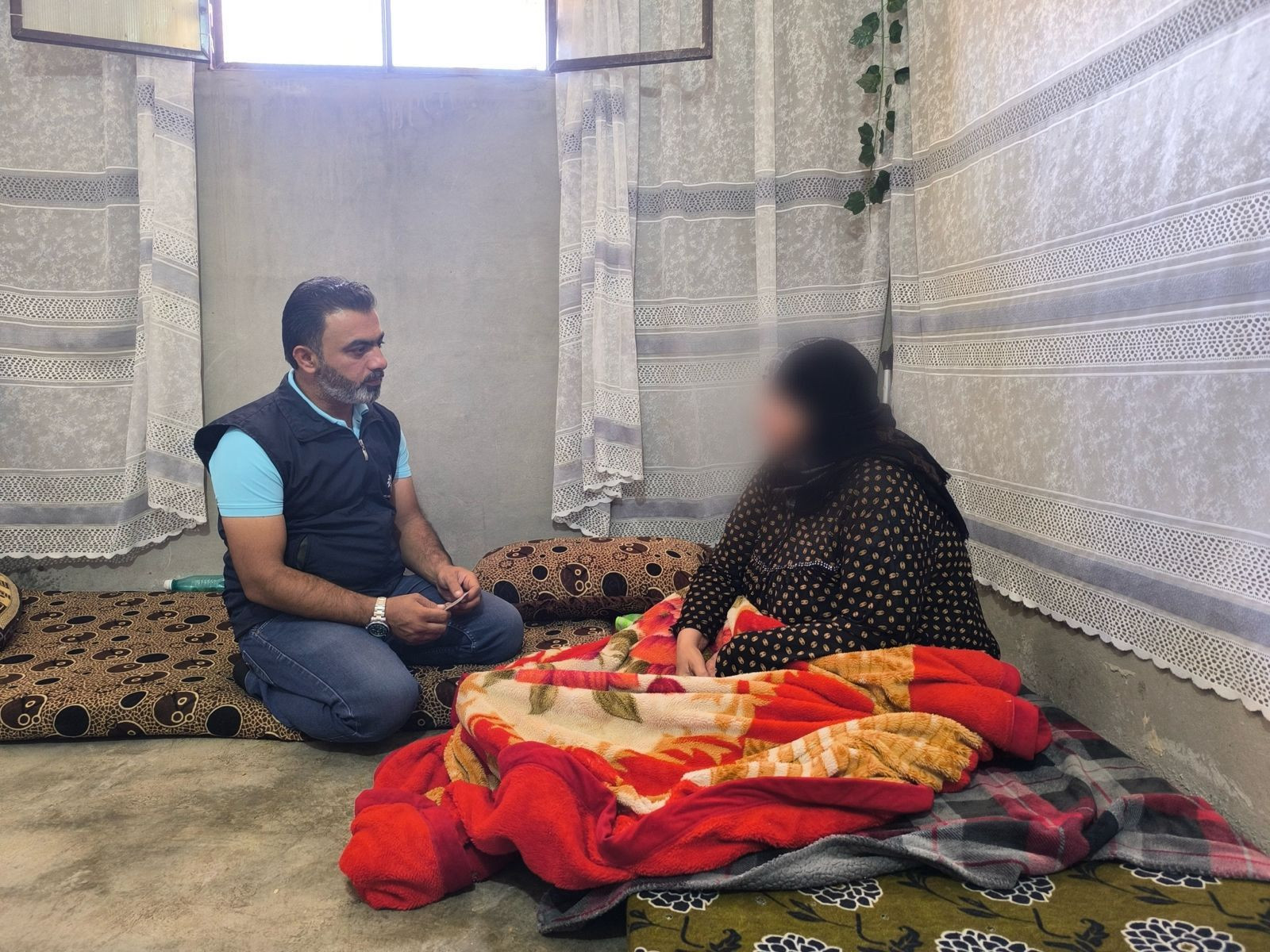 الخالة مرعبة.. عجز جسدي وألم نفسي