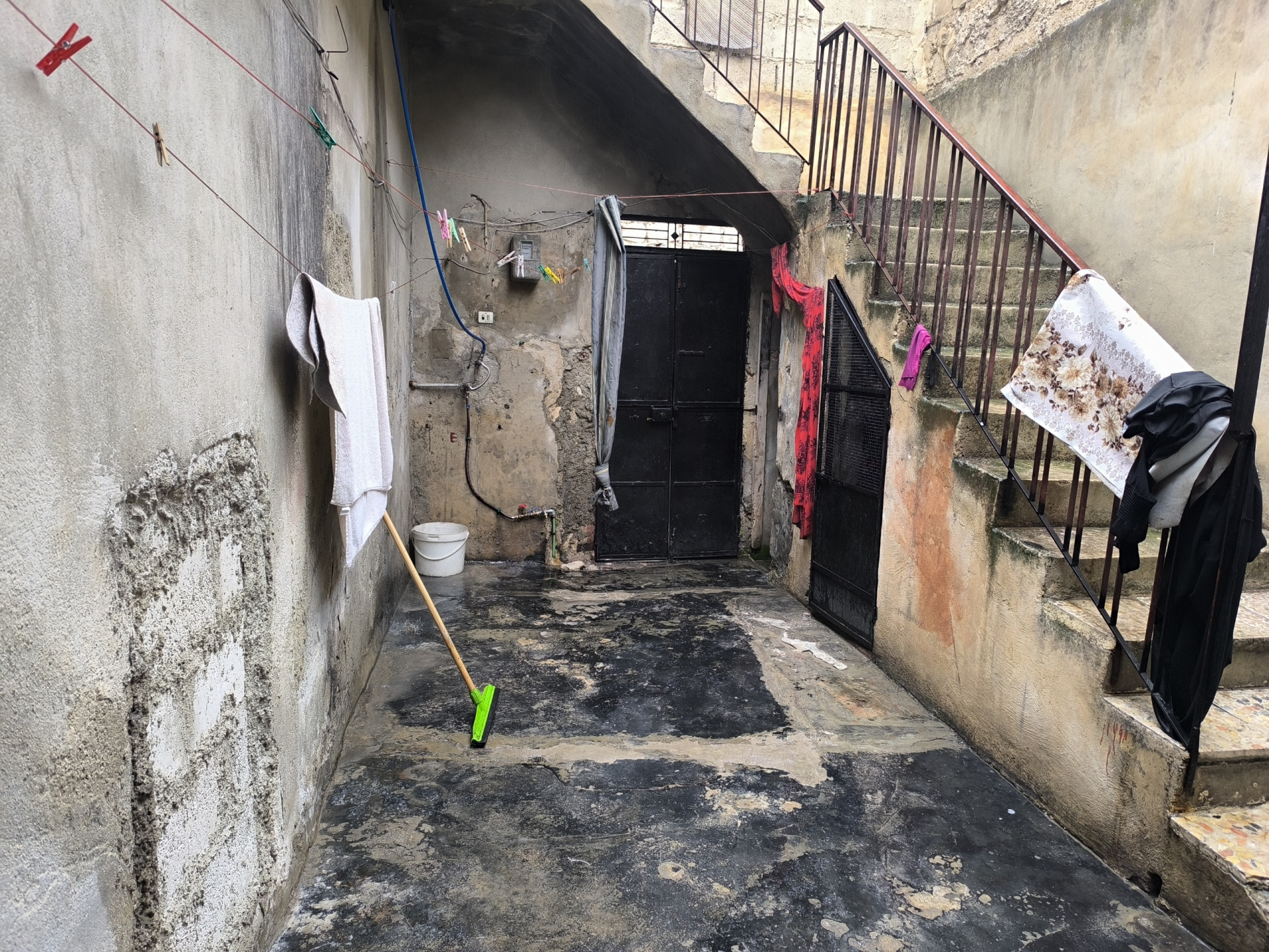 العم سعيد… بلا قدرة ولا سند