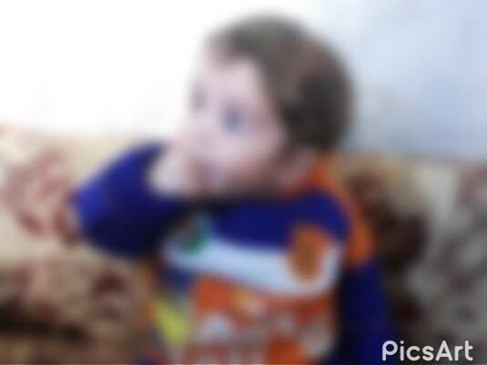 A child, needs Medical shoes